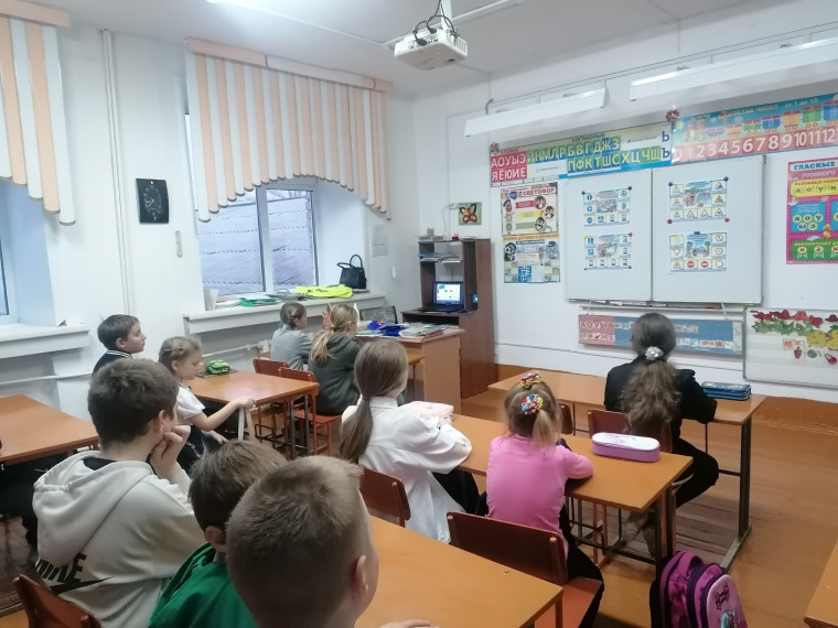 Урок безопасности дорожного движения, инструктаж и беседа по правилам дорожной безопасности.